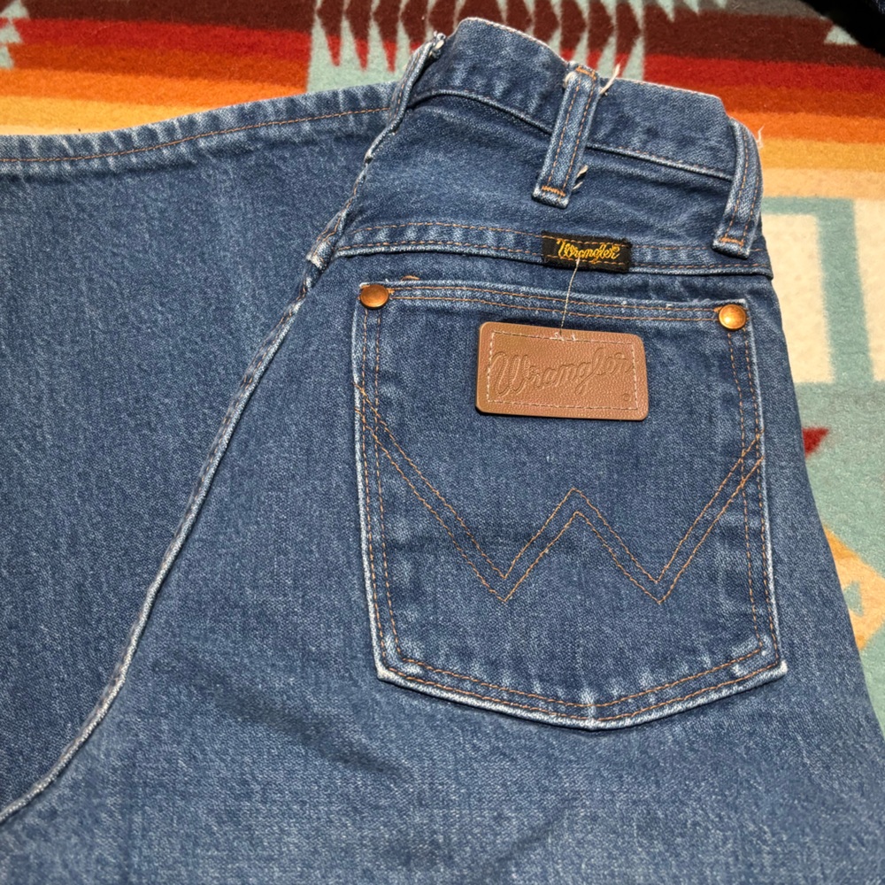 Women’s High Waisted Wranglers